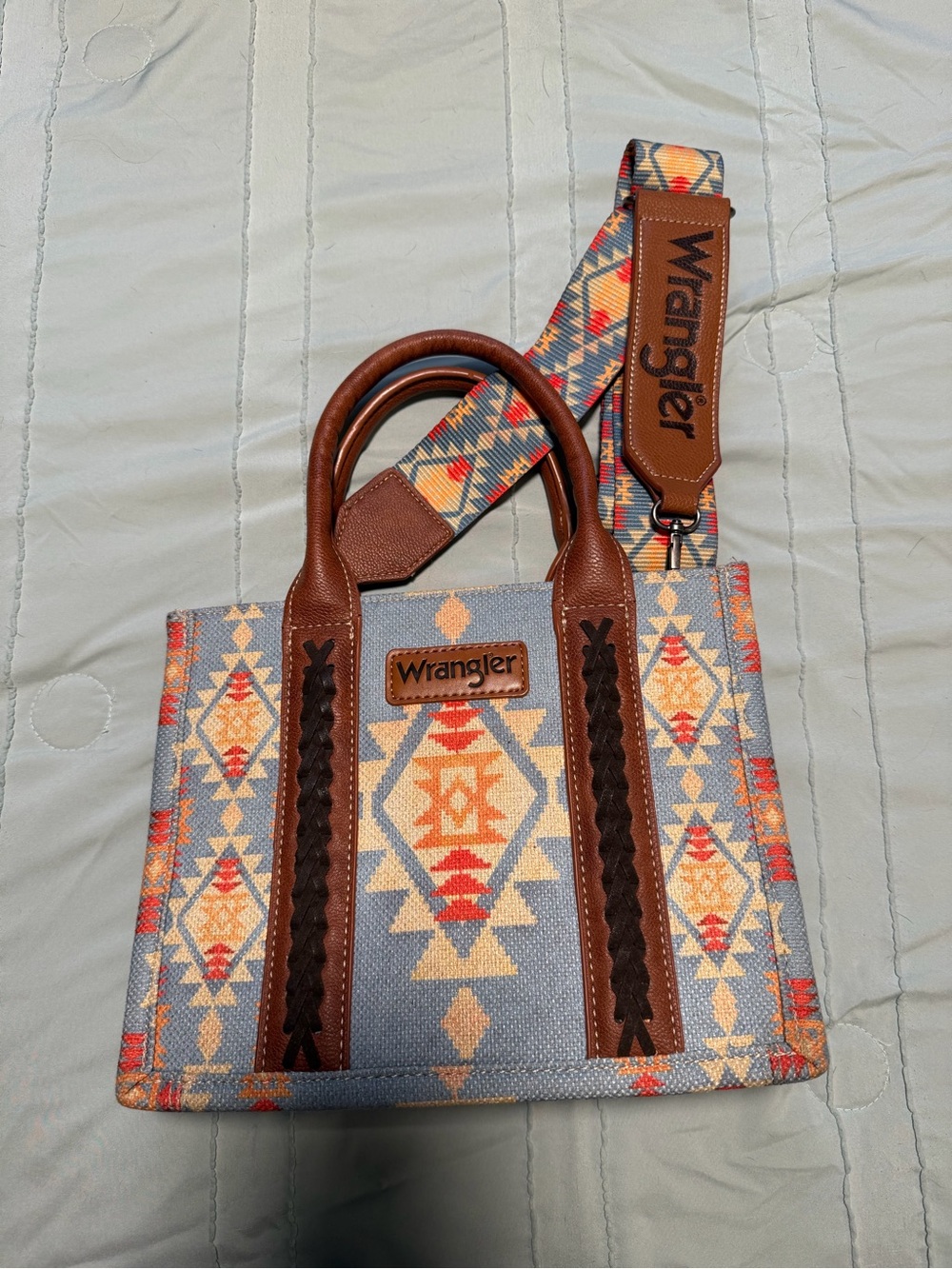 Wrangler Purse - Picture 1 of 7